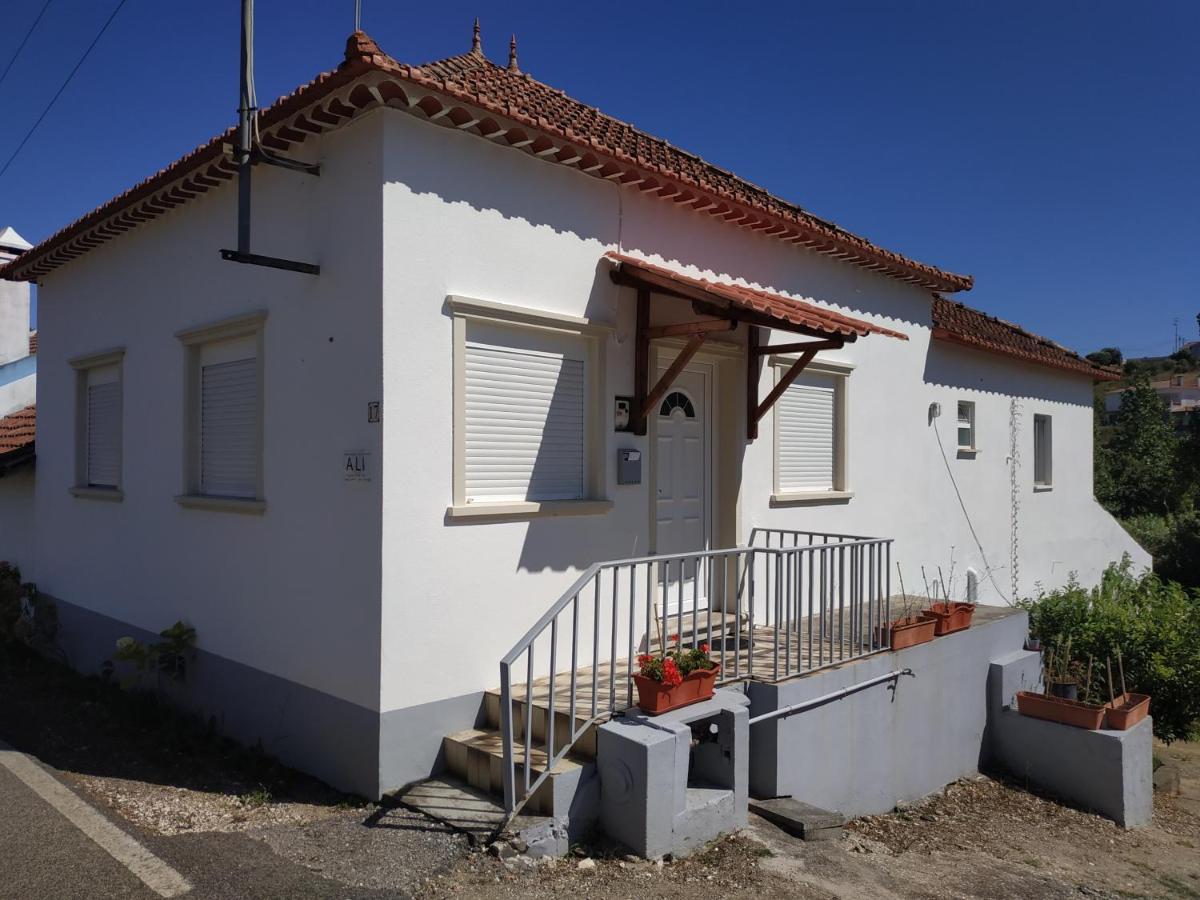 Casa 4 Estacoes Villa Batalha Exteriör bild